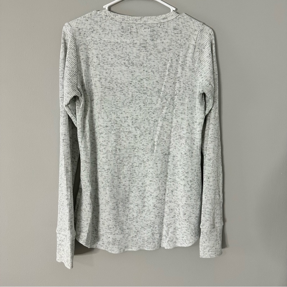 ALICK CORE FITTED TEE - Picture 4 of 7